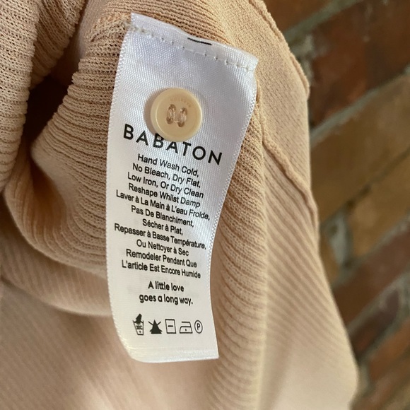 ARITZIA BABATON ribbed viscose tan cream vneck button front cardigan large - Picture 5 of 8